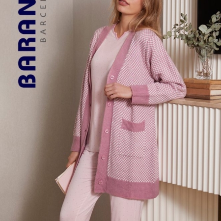 Bata Corta de Punto Mujer CRYSTAL Botones BARANDI-Invierno